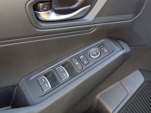 Certified 2025 Honda Accord LX image 23