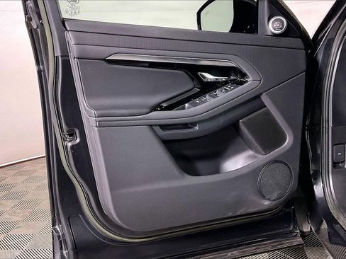 Used 2023 Land Rover Range Rover Evoque HST image 22