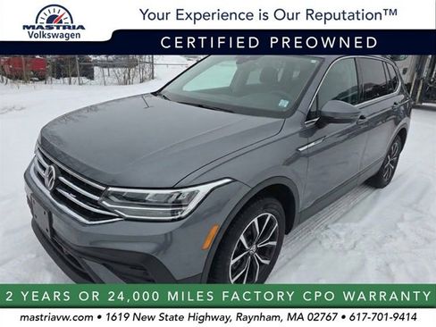 Certified 2023 Volkswagen Tiguan SE w/ Panoramic Sunroof Package image 1