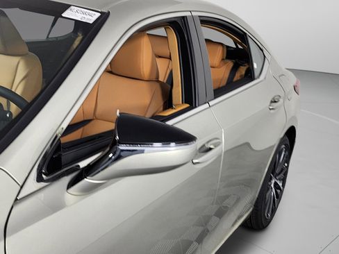 New 2025 Lexus ES 350 w/ Premium Package image 33
