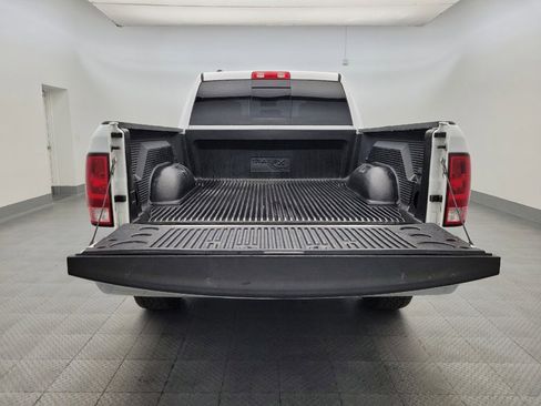 Used 2017 RAM 1500 Classic SLT image 29