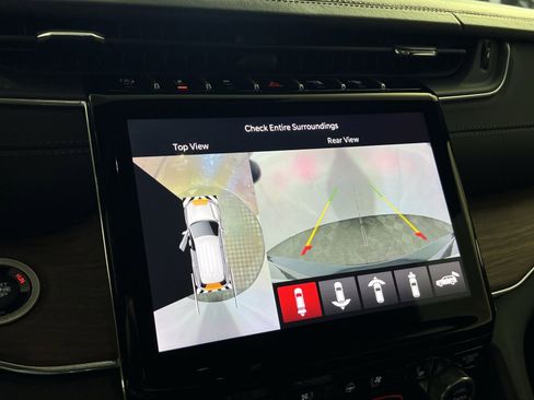 Used 2023 Jeep Grand Cherokee L Summit w/ Advanced Protech Group IV image 19