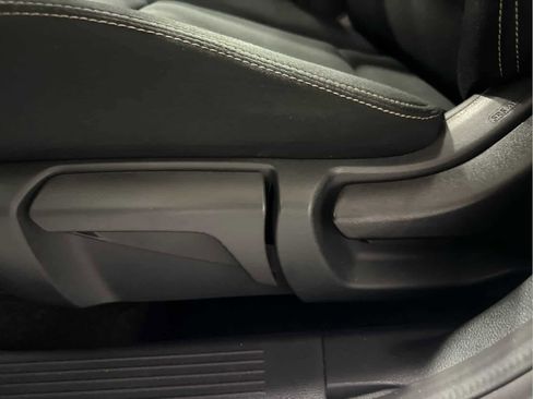 Used 2023 Nissan Rogue S image 12