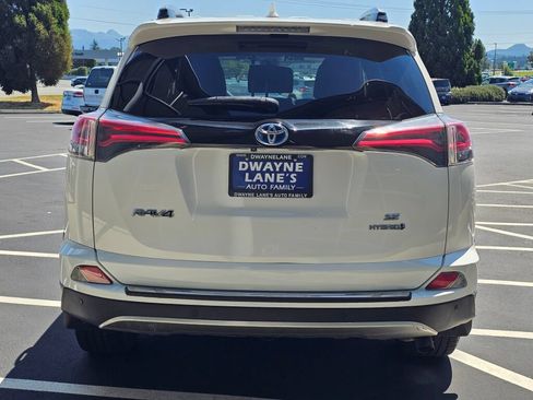 Used 2018 Toyota RAV4 SE w/ Advanced Technology Package AWD/4WD image 4
