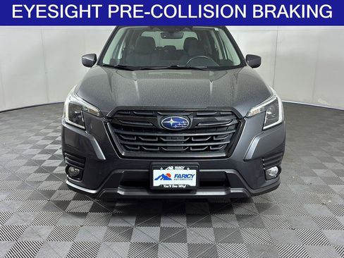Used 2022 Subaru Forester Premium AWD/4WD image 4