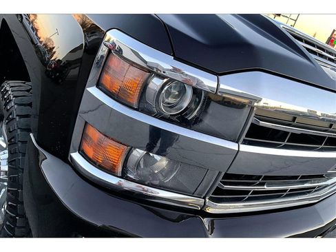 Used 2019 Chevrolet Silverado 3500 High Country w/ Duramax Plus Package image 29