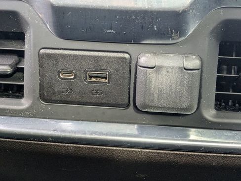 Used 2023 Chevrolet Silverado 2500 LTZ image 12