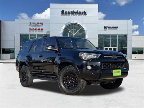 Used 2020 Toyota 4Runner SR5 Premium image 1
