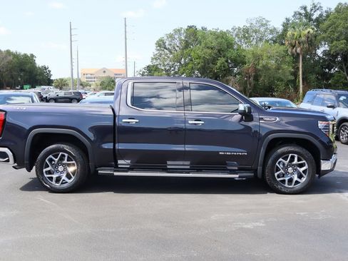 Used 2024 GMC Sierra 1500 SLT w/ SLT Premium Package AWD/4WD image 10