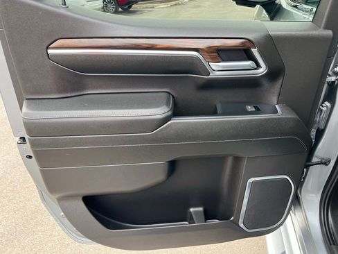 Used 2023 GMC Sierra 1500 SLT w/ SLT Premium Package image 19