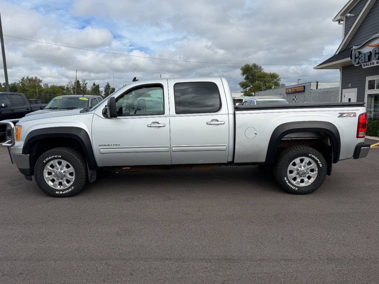 Used 2012 GMC Sierra 2500 SLT AWD/4WD image 2