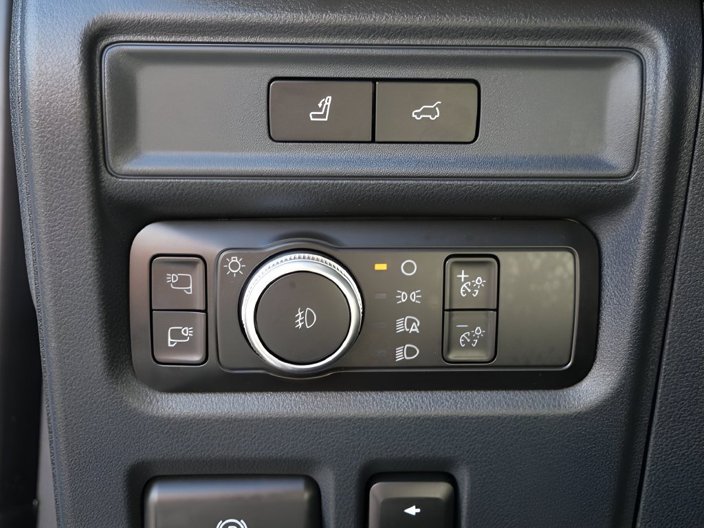 Used 2022 Ford Expedition Max Platinum AWD/4WD image 18