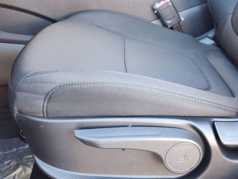 New 2026 Hyundai Tucson SE image 23