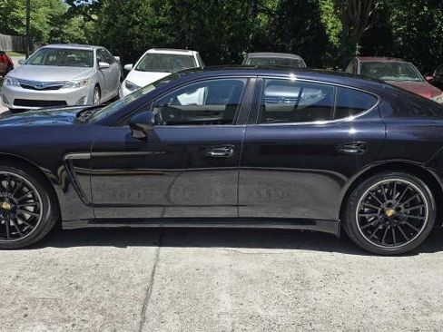 Used 2016 Porsche Panamera 4 AWD/4WD image 2