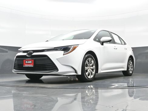 Used 2024 Toyota Corolla LE FWD image 26