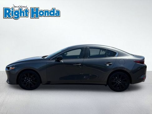 Used 2024 MAZDA MAZDA3 s FWD image 3