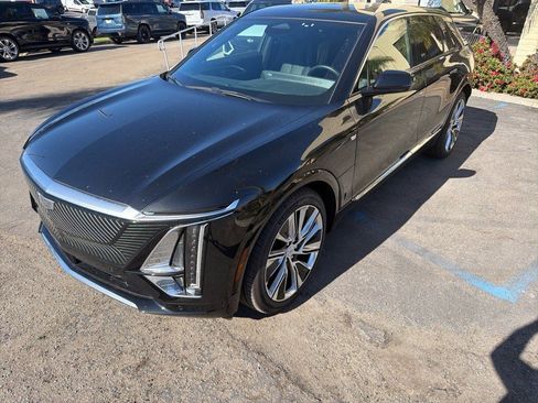 Certified 2024 Cadillac Lyriq Luxury w/ LPO, Floor Liner Package image 1