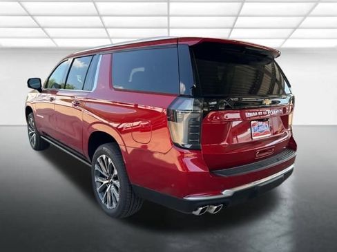 New 2025 Chevrolet Suburban High Country image 7