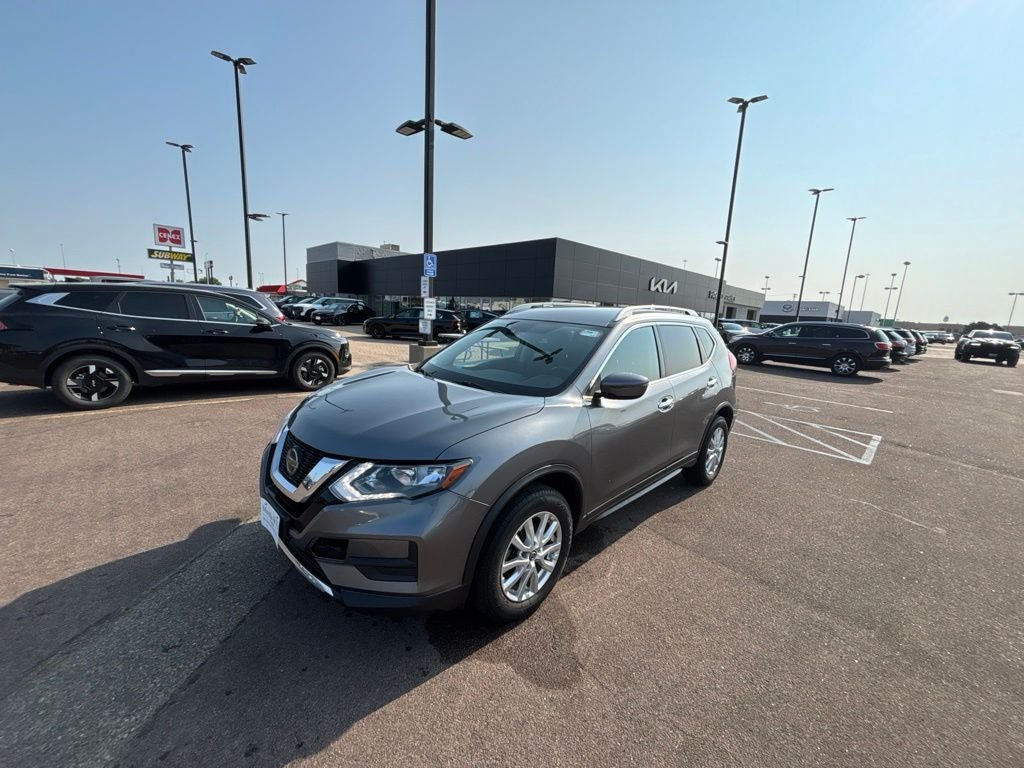 Used 2020 Nissan Rogue SV AWD/4WD image 1