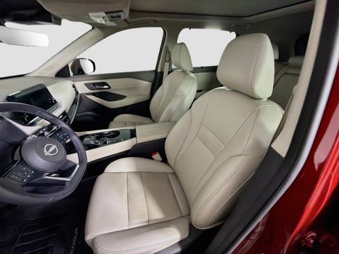 Used 2023 Nissan Rogue SL w/ SL Premium Package FWD image 13