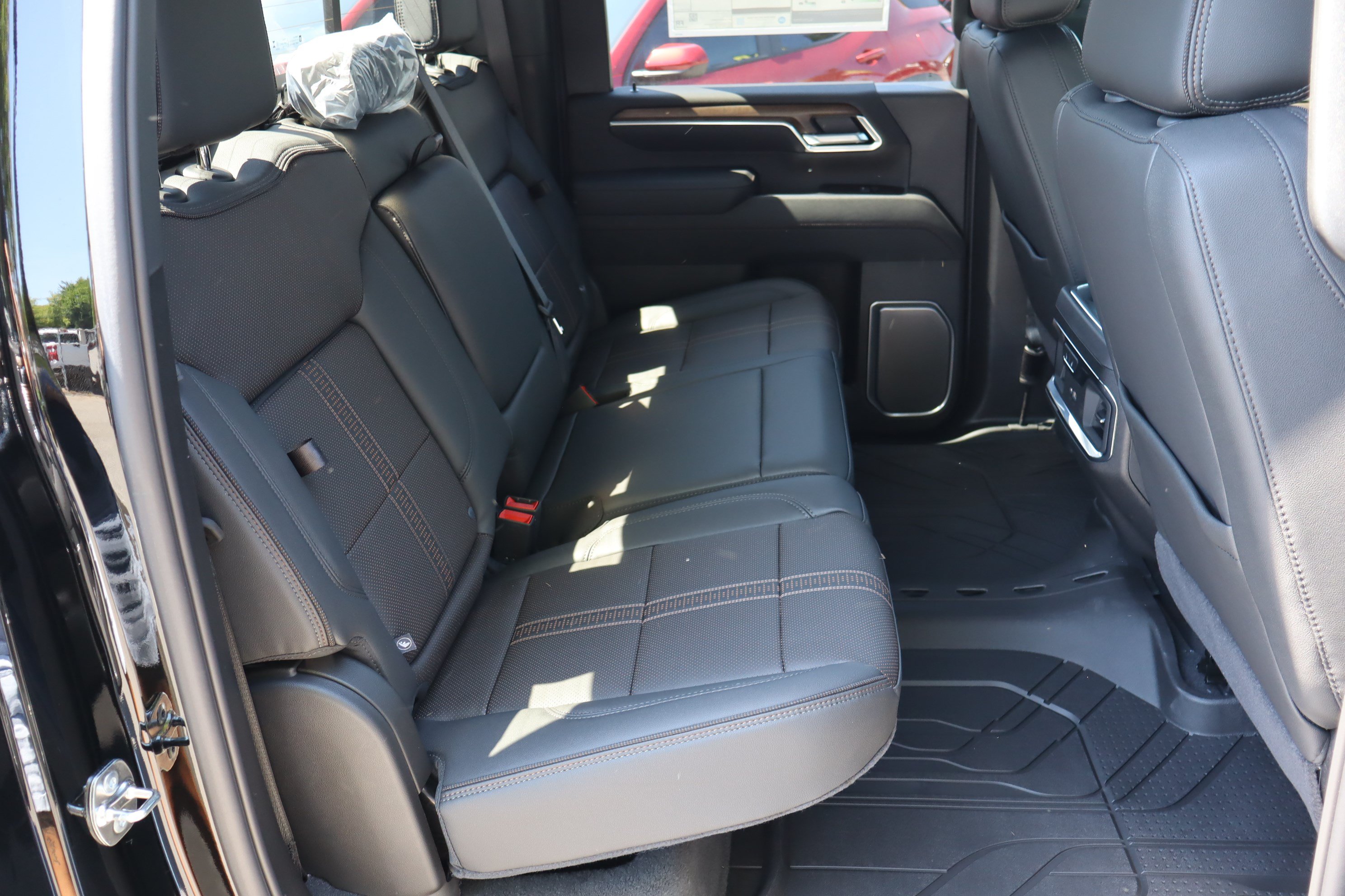 New 2026 Chevrolet Silverado 2500 High Country w/ High Country Premium Package AWD/4WD image 26