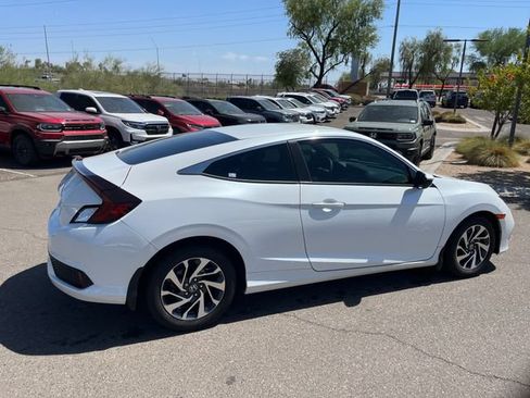 Used 2020 Honda Civic LX image 4