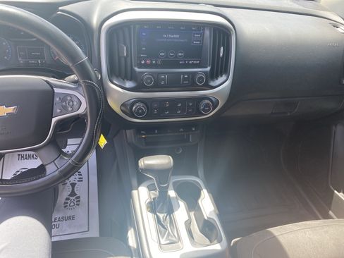 Used 2021 Chevrolet Colorado LT w/ Fleet Safety Package RWD image 17
