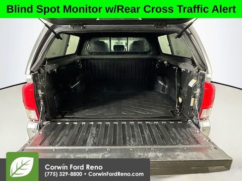 Used 2017 Toyota Tacoma TRD Off-Road image 26