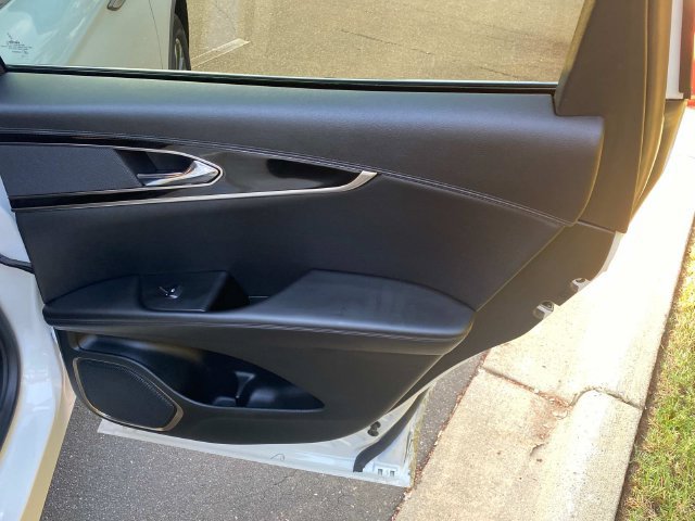 Certified 2023 Lincoln Nautilus Reserve FWD image 34