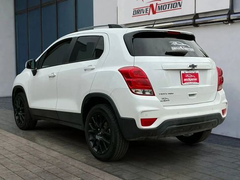 Used 2022 Chevrolet Trax LT w/ Driver Confidence Package image 6