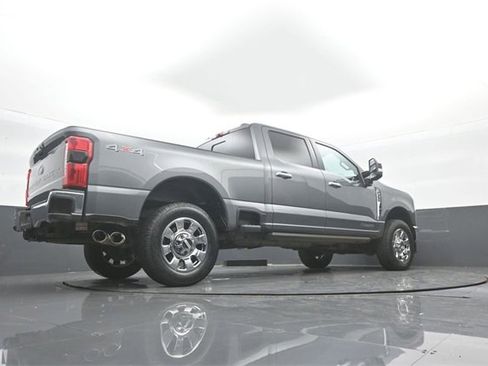 Used 2023 Ford F350 Lariat w/ Tow Technology Package image 35