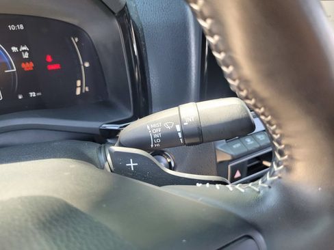 Used 2025 Toyota Camry SE FWD image 26