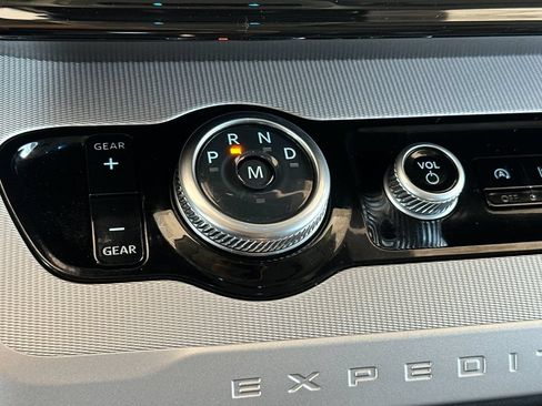 Certified 2025 Ford Expedition Active RWD image 22