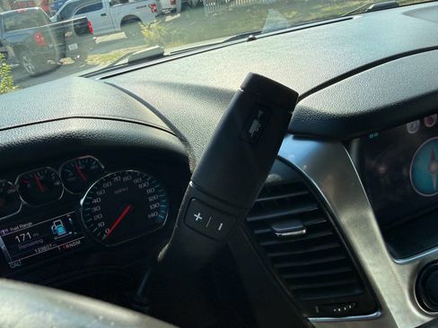 Used 2015 Chevrolet Tahoe LT RWD image 52