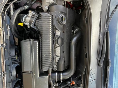 Used 2012 Volvo S60 T5 image 32