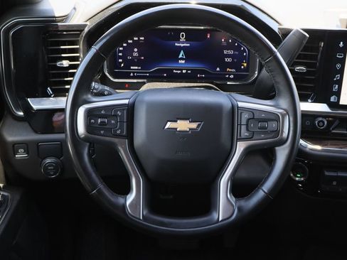 Used 2025 Chevrolet Silverado 1500 LT RWD image 13