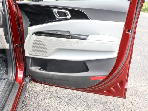 Used 2023 Kia Carnival SX image 43