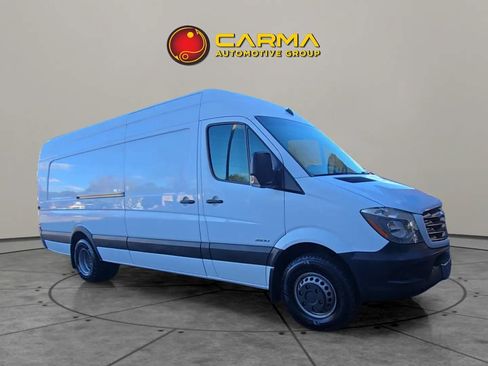 Used 2014 Freightliner Sprinter 3500 image 10