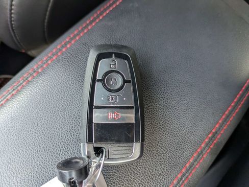 Used 2025 Ford Escape ST-Line FWD image 29