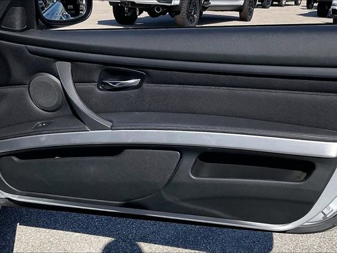 Used 2012 BMW 328i Convertible image 18