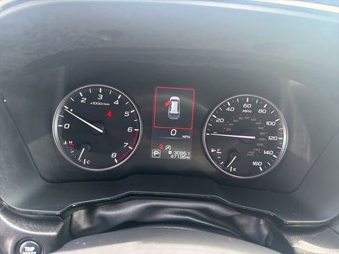 Used 2024 Subaru Outback Premium image 32