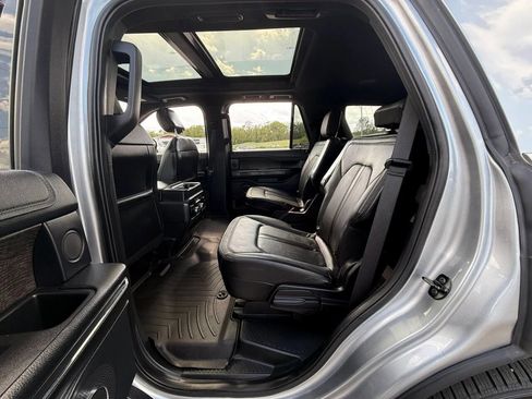 Used 2020 Ford Expedition Limited w/ Equipment Group 302A AWD/4WD image 16
