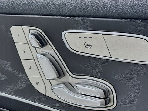 Used 2018 Mercedes-Benz GLC 300 4MATIC image 22