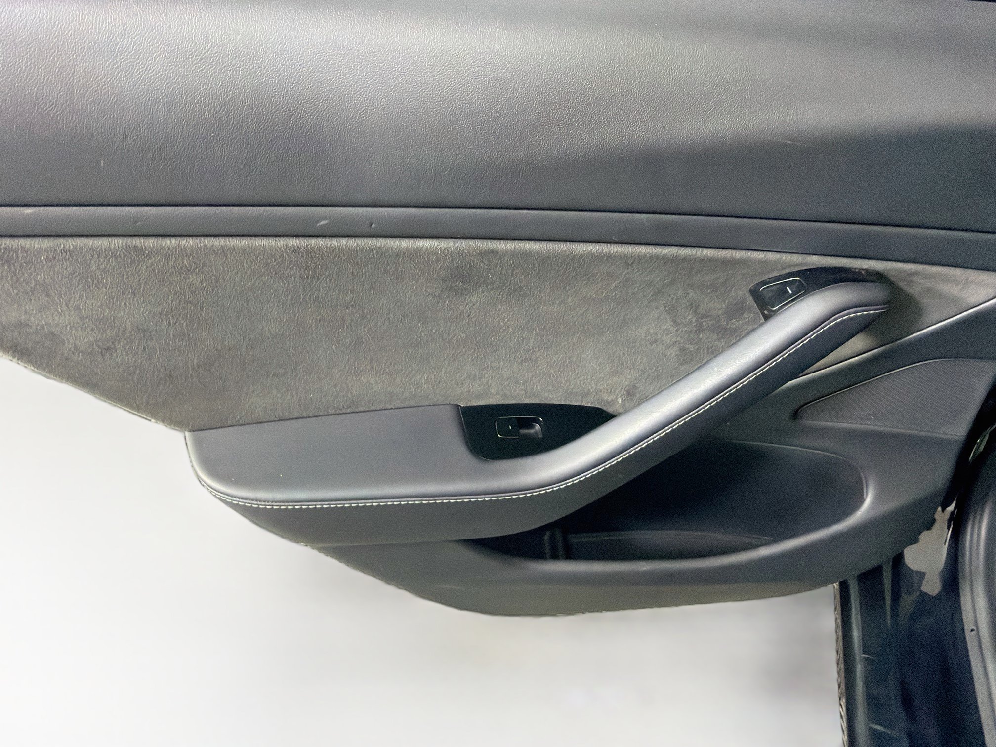 Used 2018 Tesla Model 3 Long Range RWD image 24
