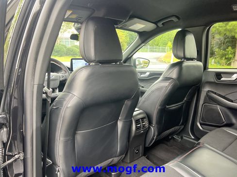Used 2025 Ford Escape ST-Line FWD image 21