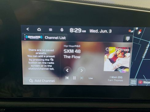 Used 2025 Kia Niro EX FWD image 11