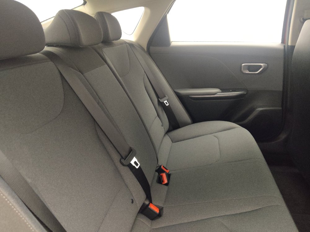 Used 2025 Kia K4 FWD image 19