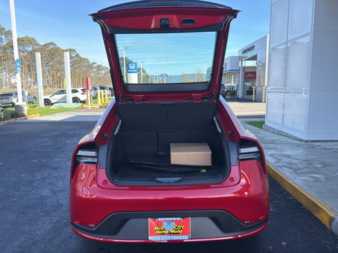 New 2026 Toyota Prius Plug-In Hybrid image 11