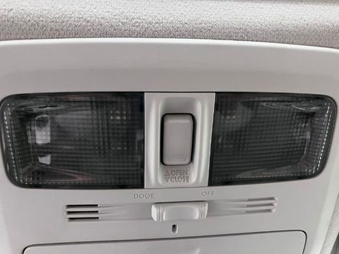 Used 2015 Subaru Forester 2.5i Limited w/ Popular Package #2 image 20