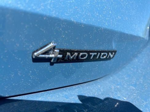 Used 2025 Volkswagen Tiguan SEL R-Line AWD/4WD image 8